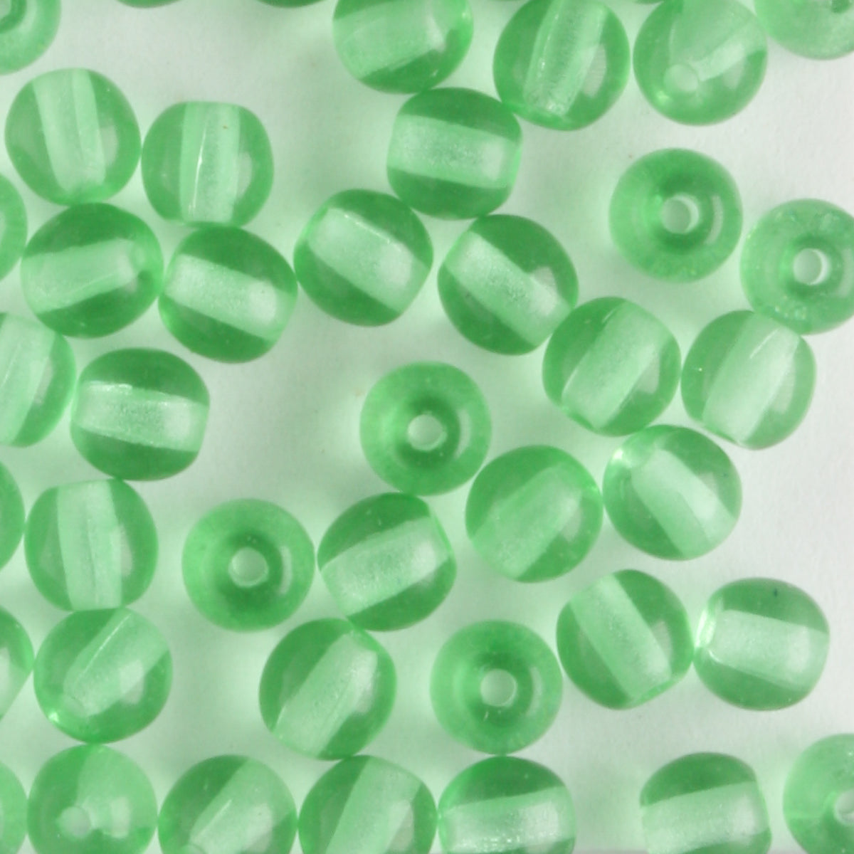 4mm Druk Peridot Green - 100 beads