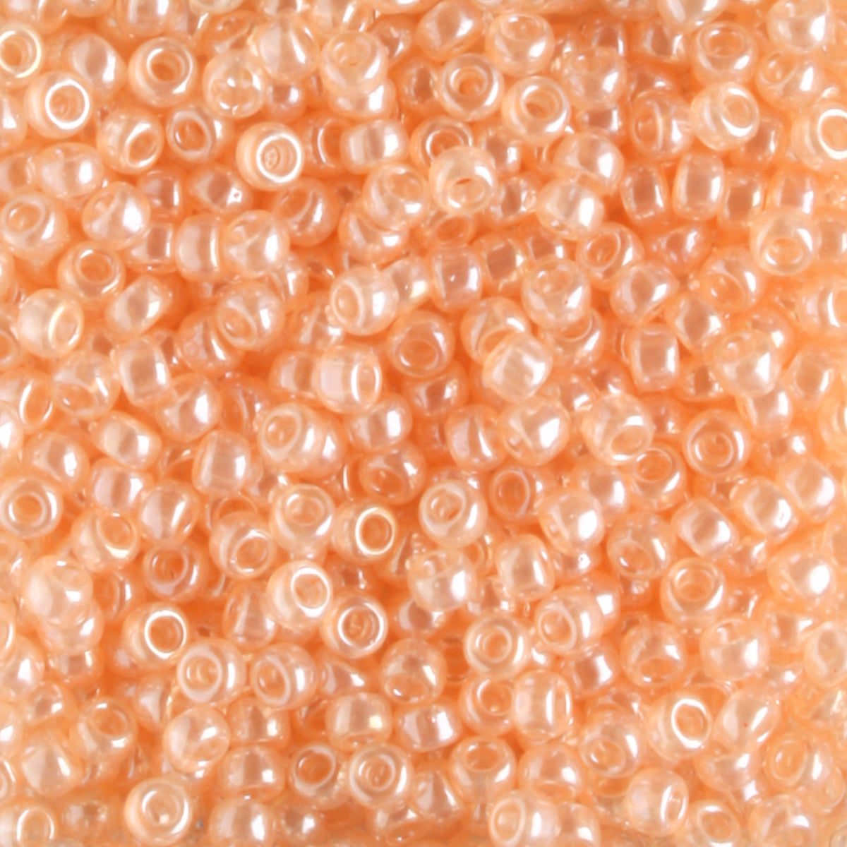 11-0369 Light Peach Luster