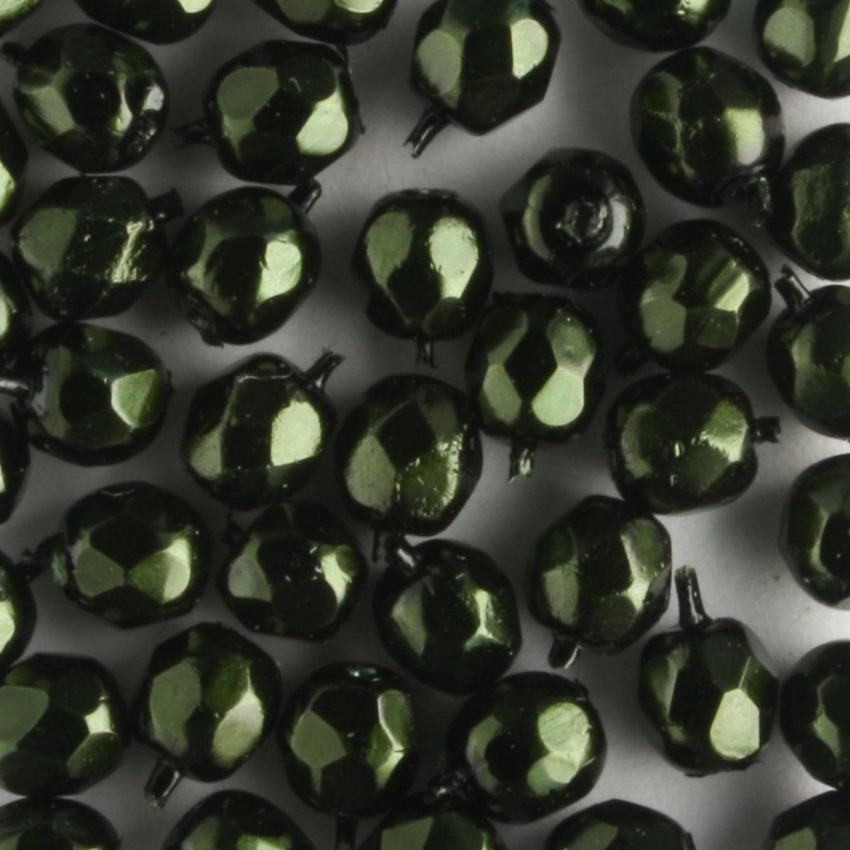 4mm Round Fire Polish Hunter Pearl