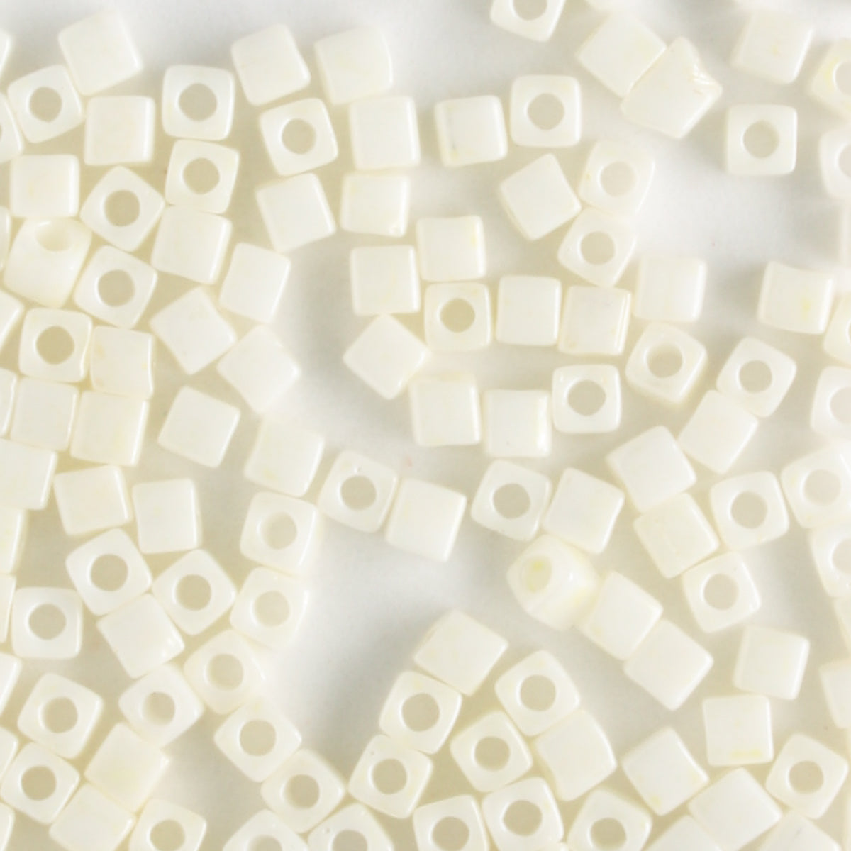 1.8mm Cube Cream Ceylon - 10 grams