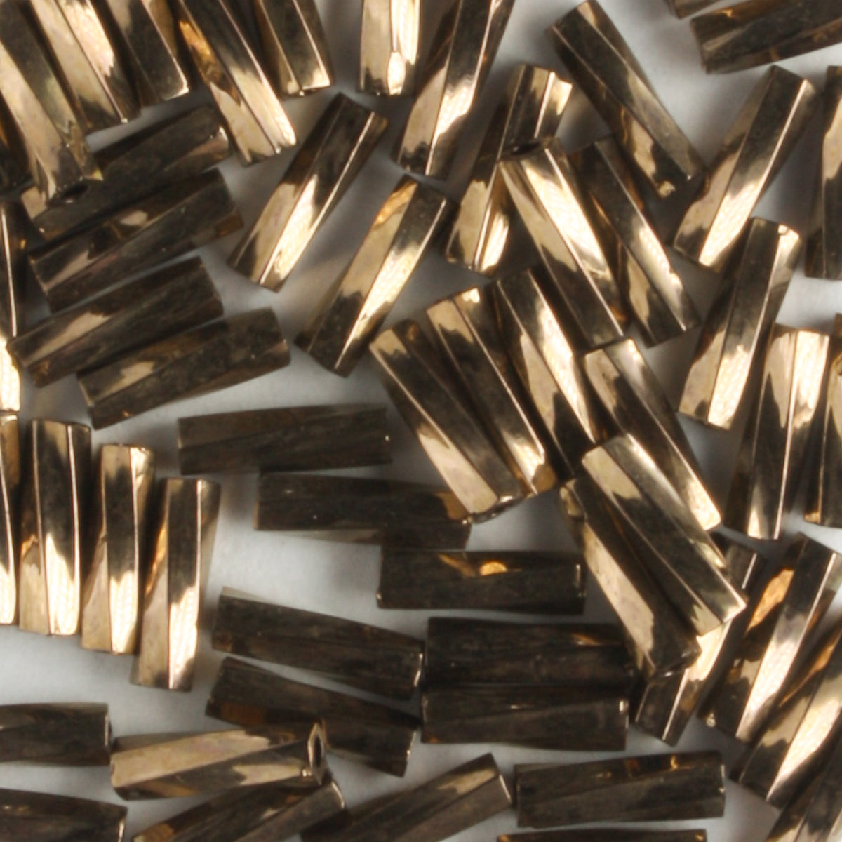 6mm Twisted Bugle Opaque Dark Gold