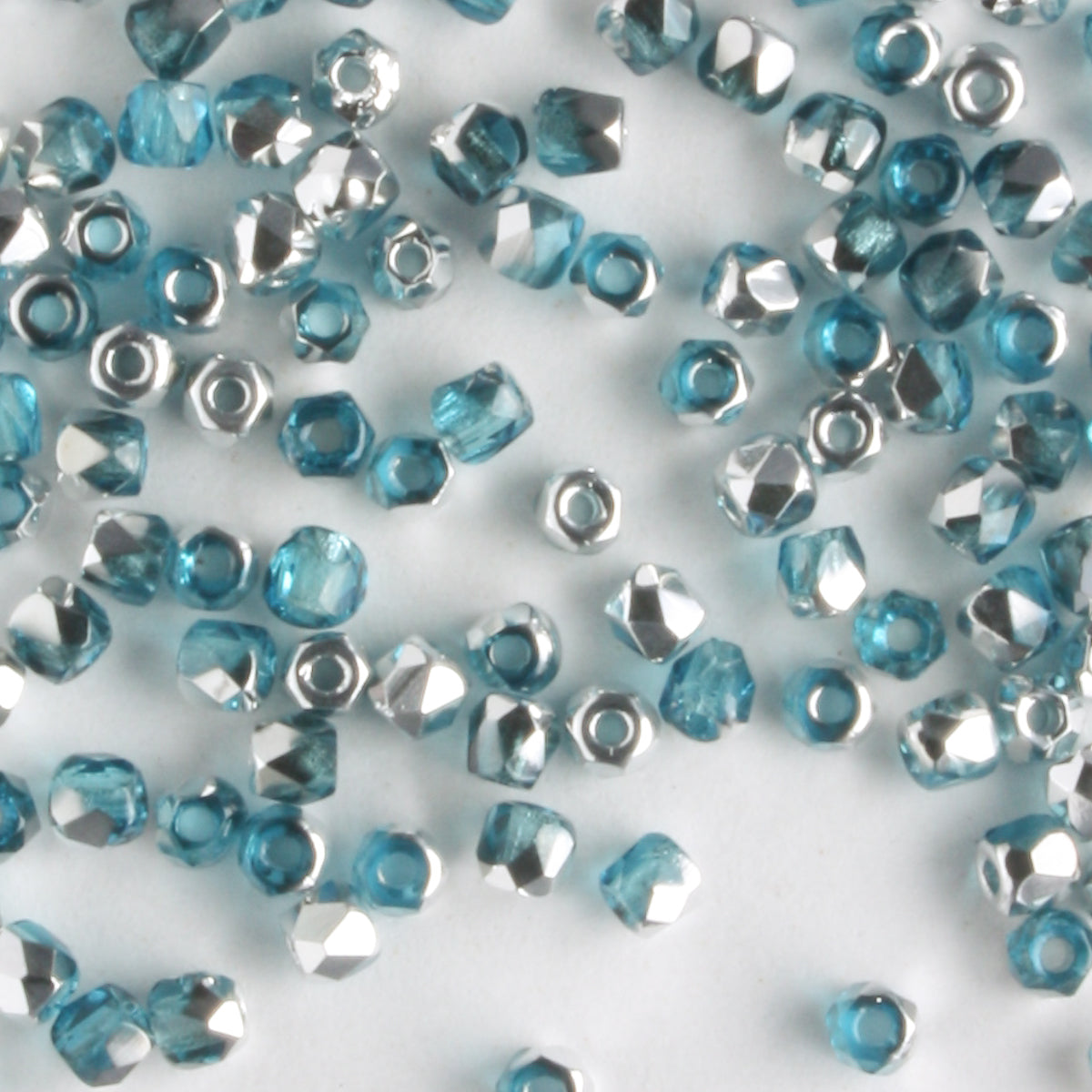 True 2mm Round Fire Polish Aqua Labrador