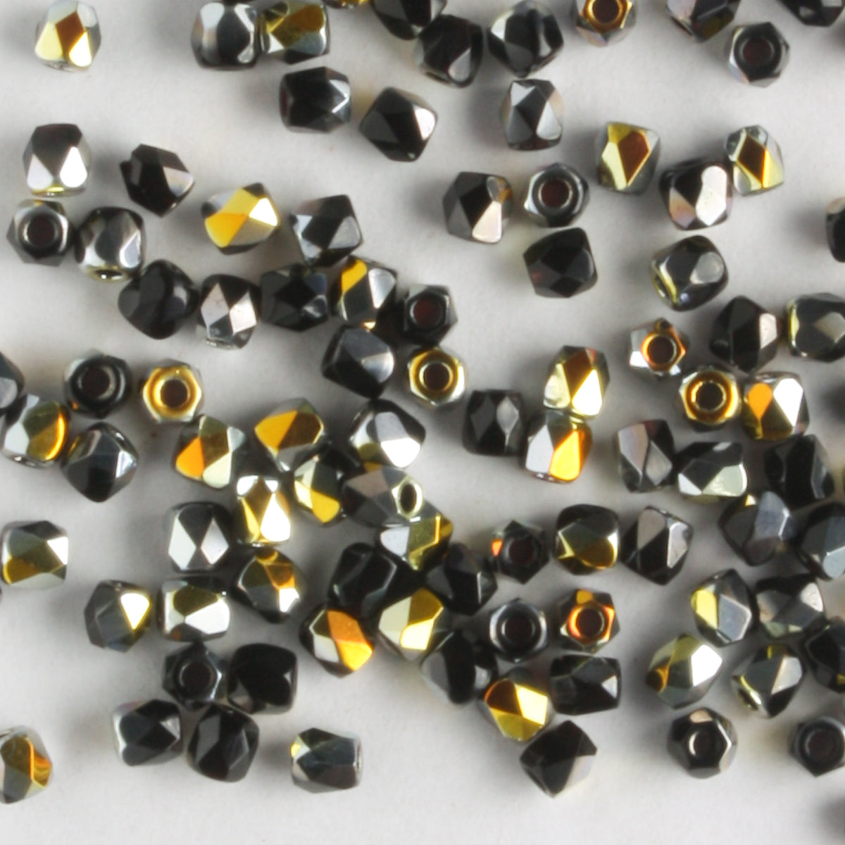 True 2mm Round Fire Polish Jet Marea