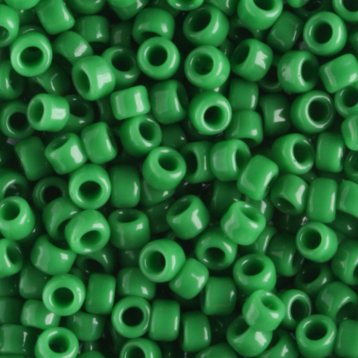 8/0 Opaque Shamrock - 10 grams
