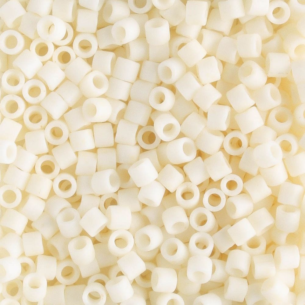 DBM0352 Eggshell