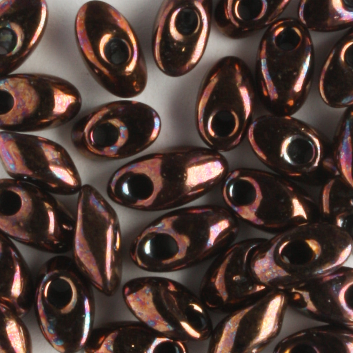 Magatama Metallic Dark Raspberry - 10 grams