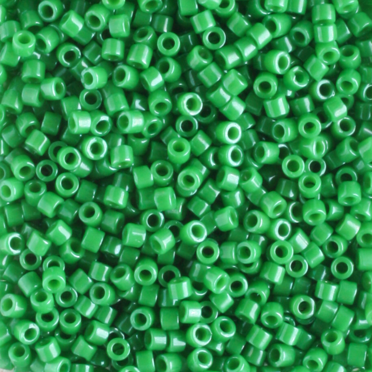 DB0655 Opaque Kelly Green