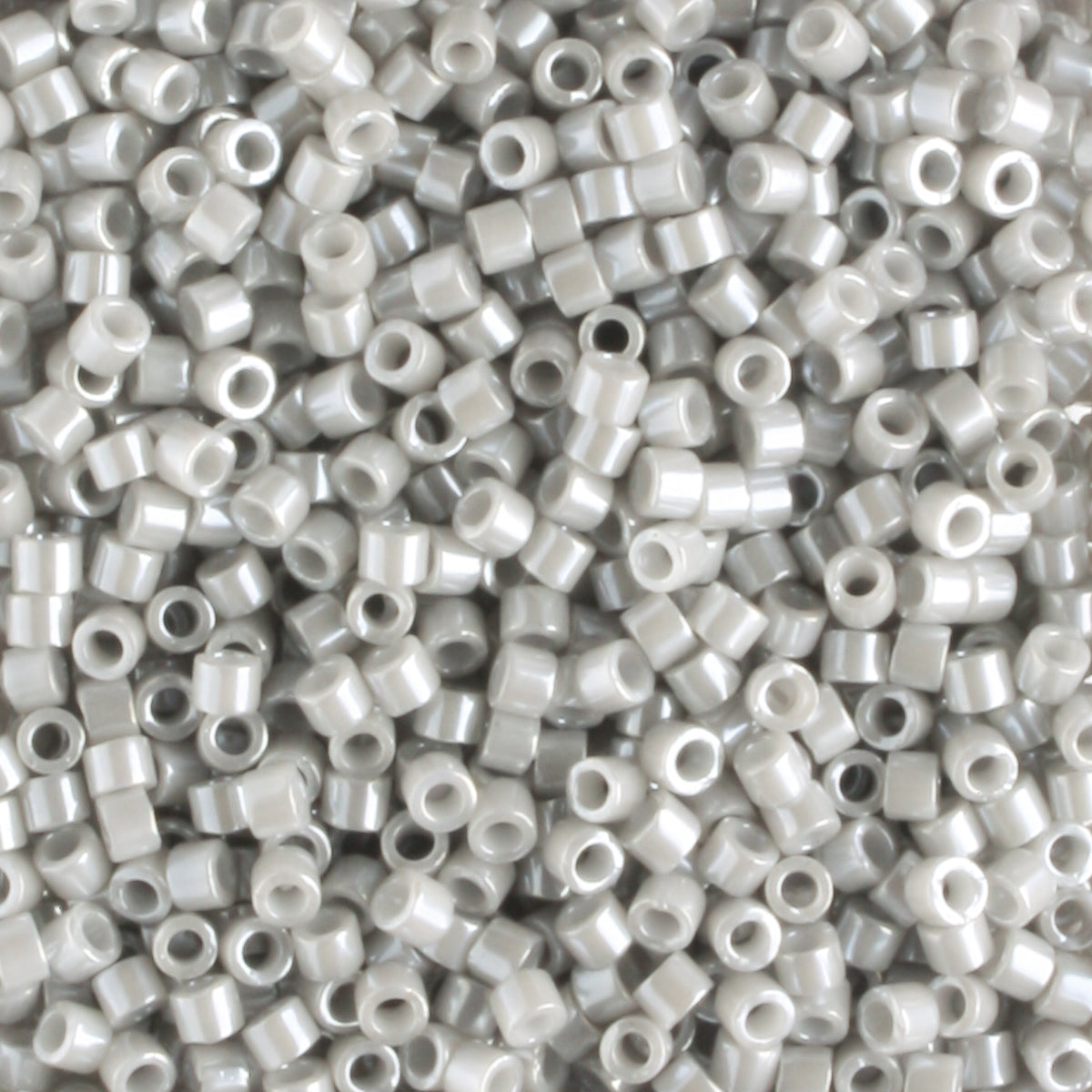 DB1538 Opaque Luster Grey