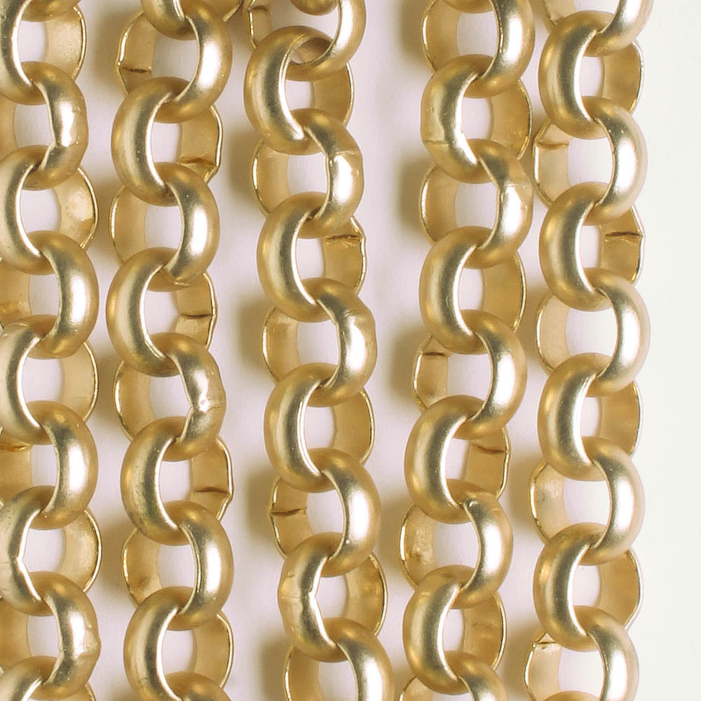 Matte Gold Chain - foot