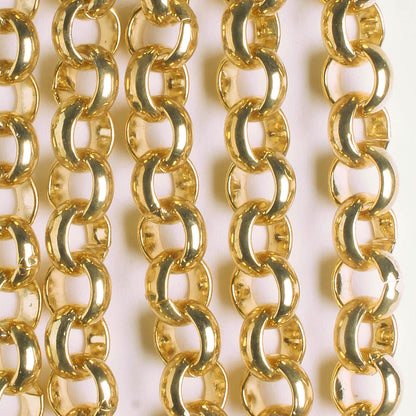 Gold Chain - foot