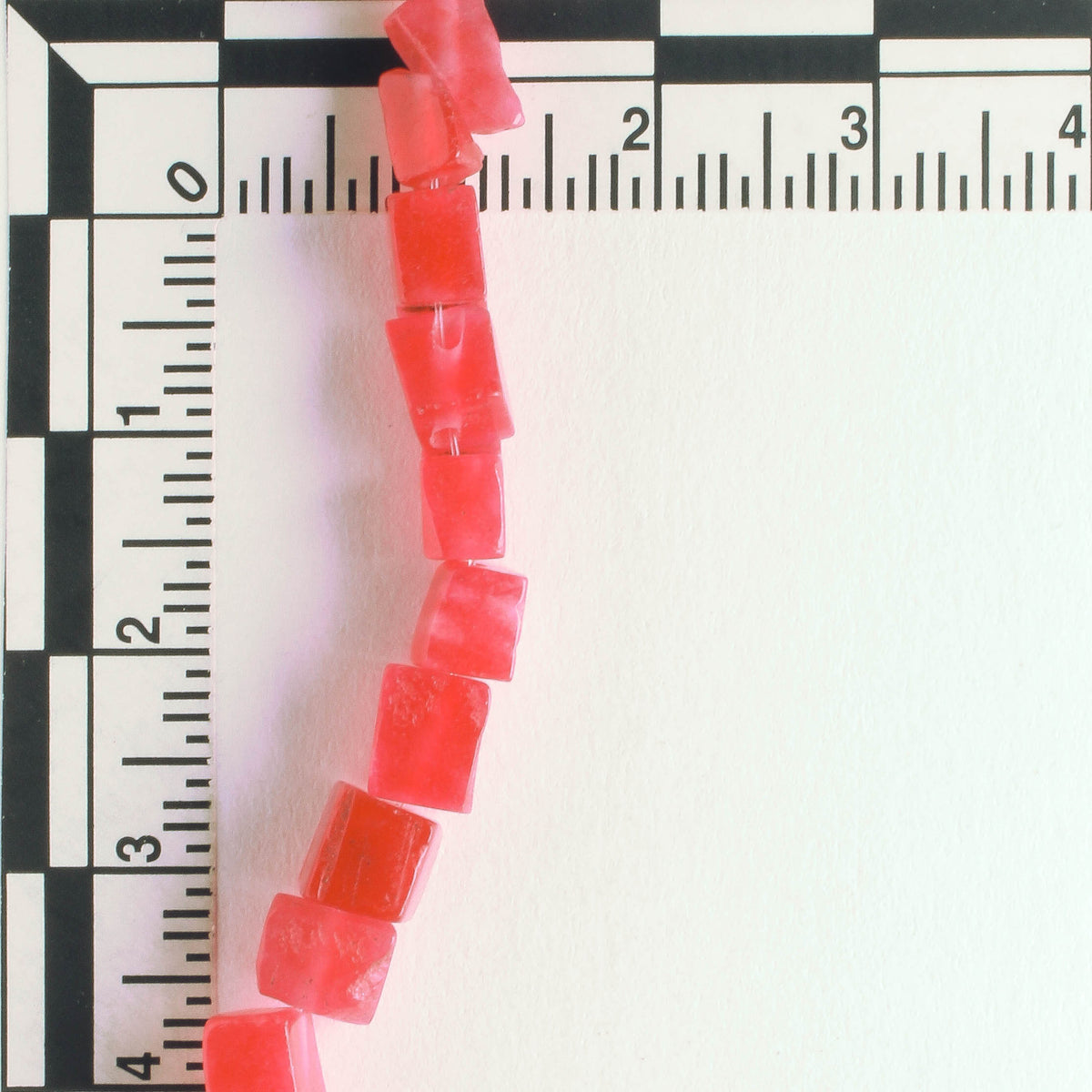 Quartz, Dyed - 8" strand
