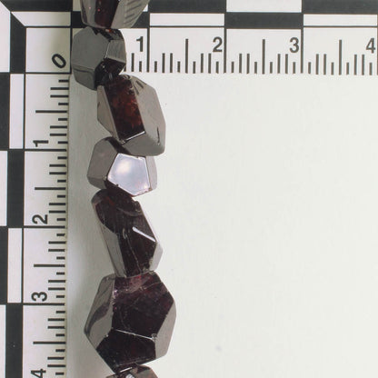 Garnet - 8" strand