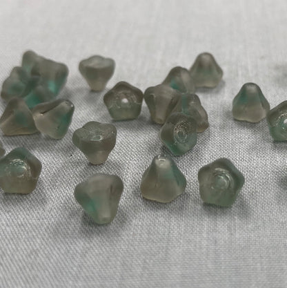 5x6mm Bell Flower - Green/Gray