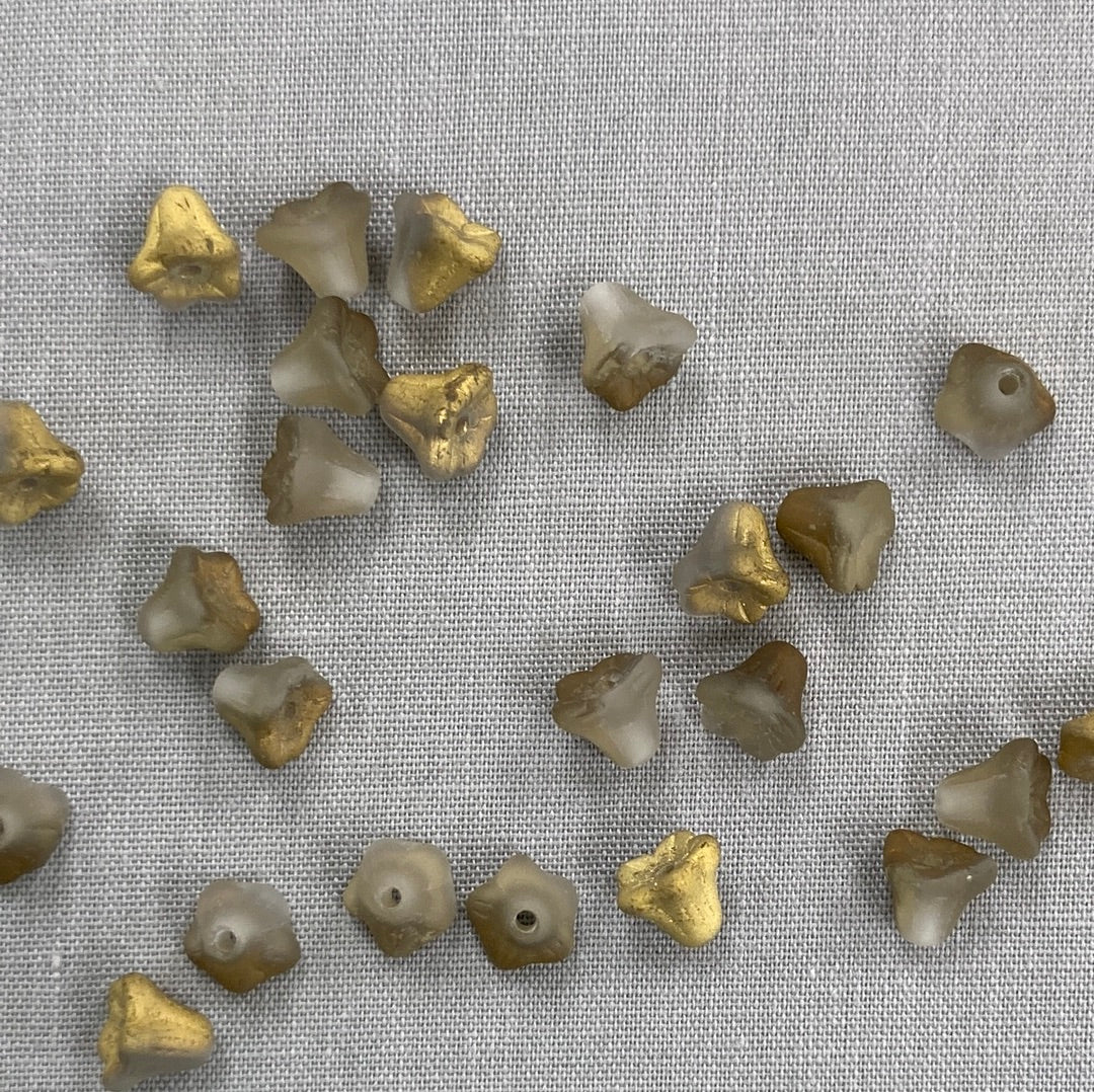 5x6mm Bell Flower - Matte Gray/Gold