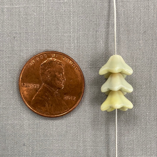 5x8mm Bell Flower - Light Green Mix