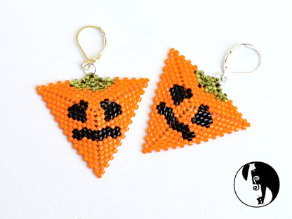 Scared Pumpkin Triangle Pattern - PDF