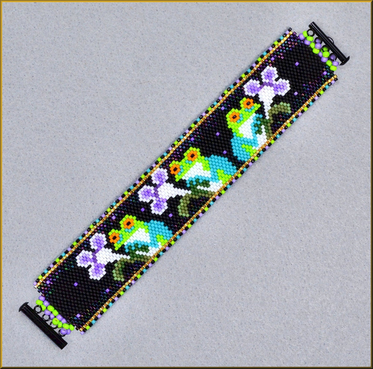 Tree Frog Midnight Serenade Bracelet Pattern - PDF