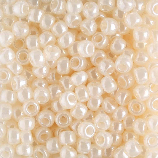 8/0 Ceylon Light Ivory - 10 grams