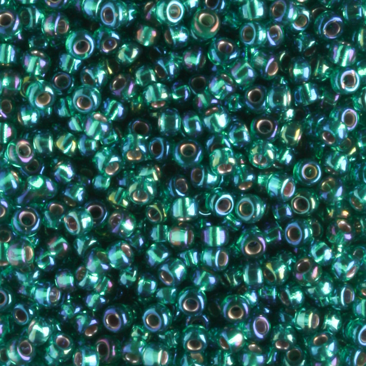 11-1017 Silver Lined Emerald AB