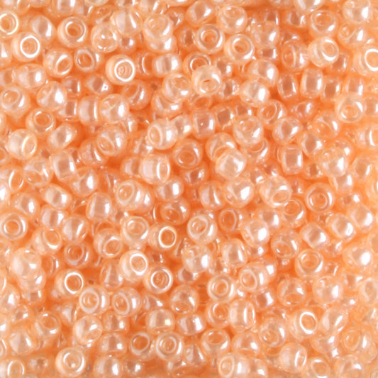 11-0369 Light Peach Luster