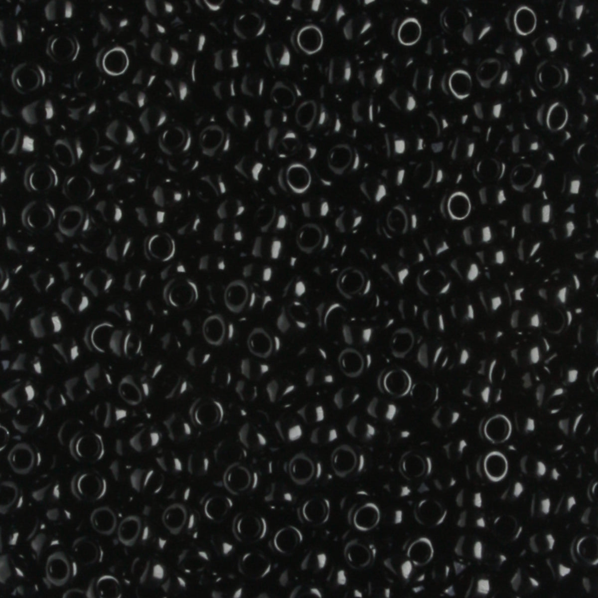 15-0401 Opaque Black