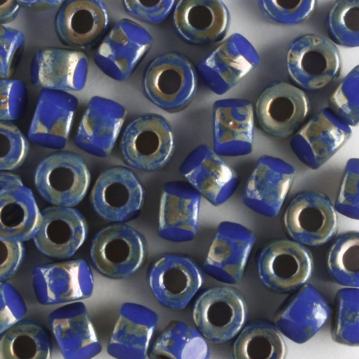 6/0 3-Cut Opaque Blue Picasso - 10 grams