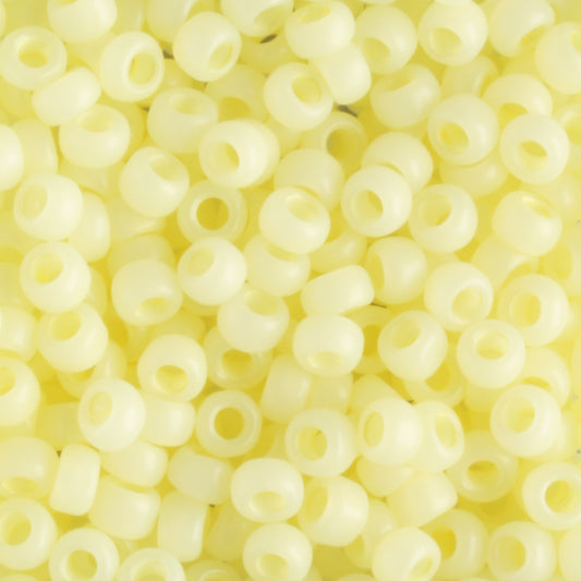 8/0 Ceylon Frosted Banana Cream - 10 grams