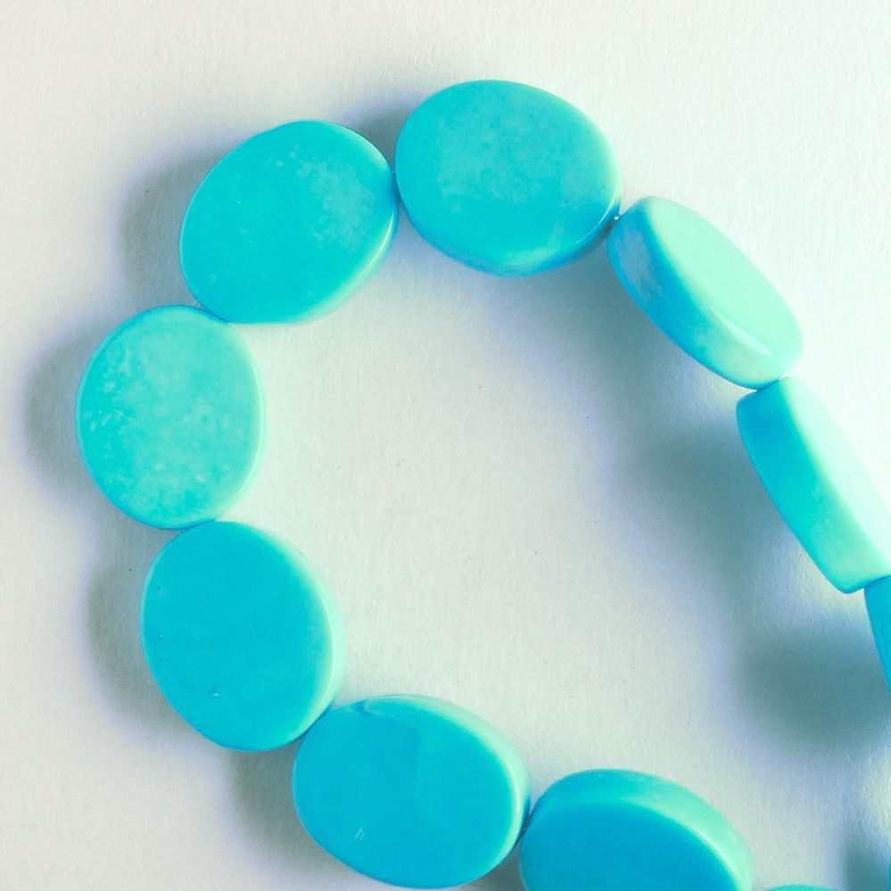 Chalk Turquoise, Dyed - 8" strand