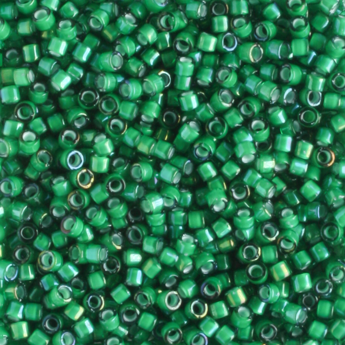 DB1788 White Lined Emerald AB