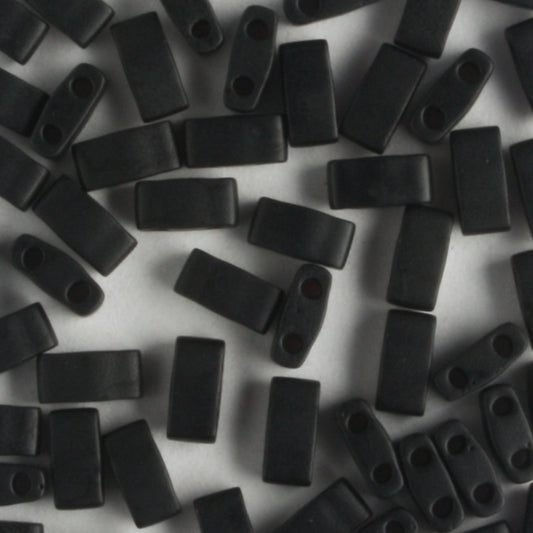 Half Tila Opaque Matte Black