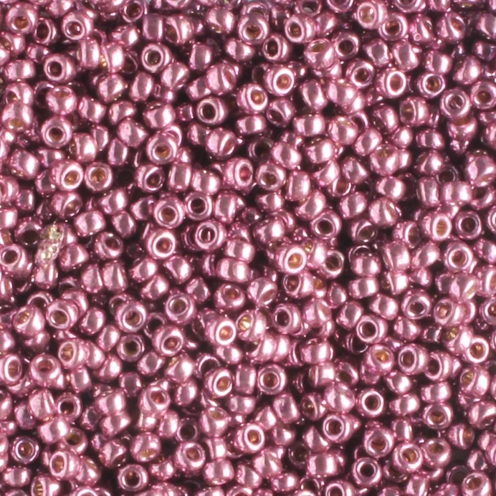 15-4220 Duracoat Eggplant