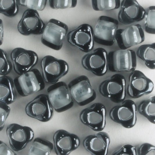 5/0 Triangle Light Gray - 5 grams