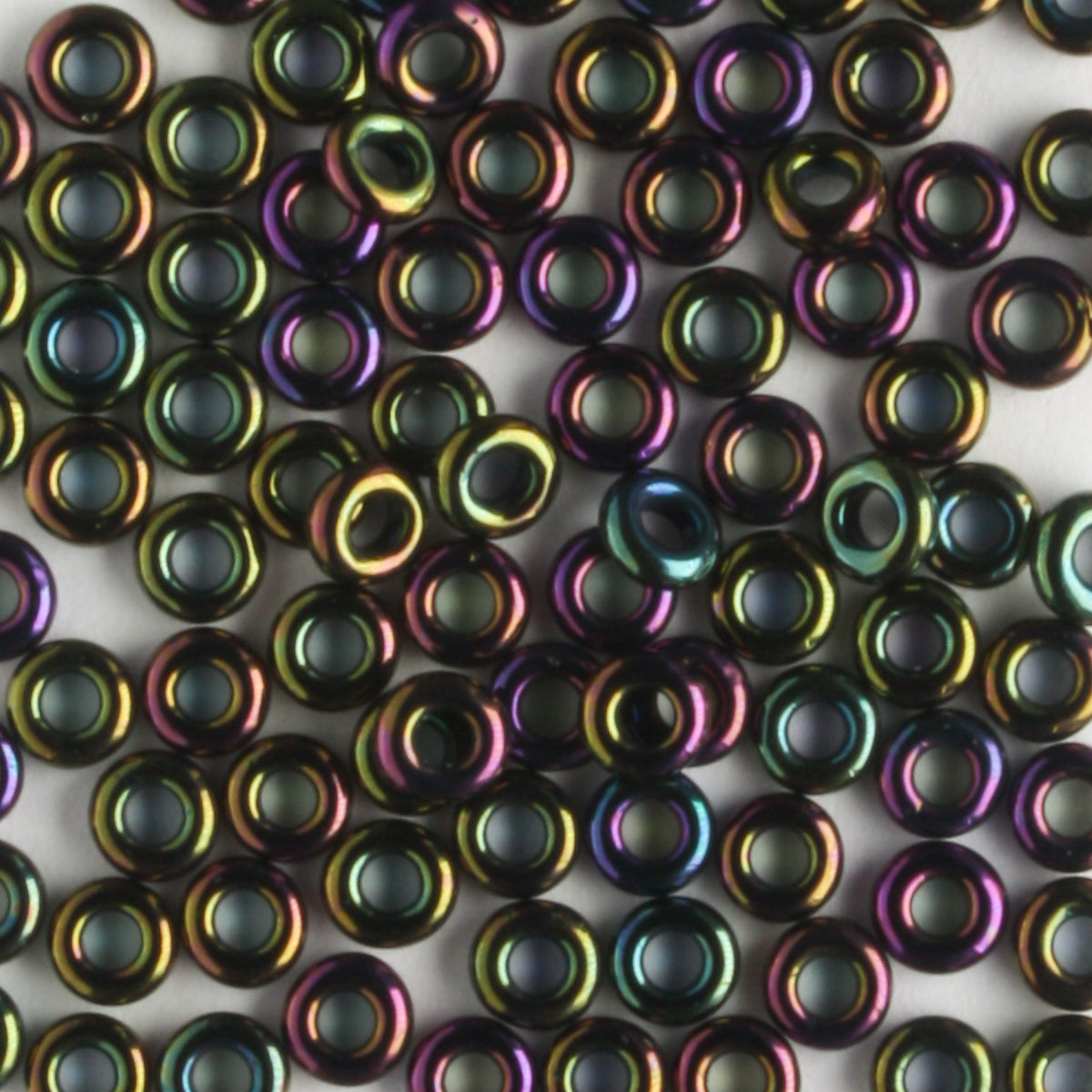8/0 Demi Round Metallic Iris Purple - 10 grams
