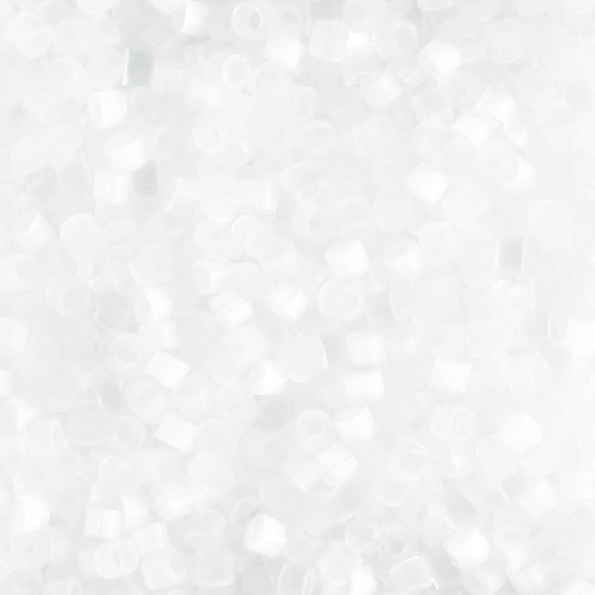 DB0635 White Satin